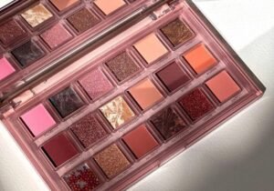 Paleta de Sombras Naughty Nude